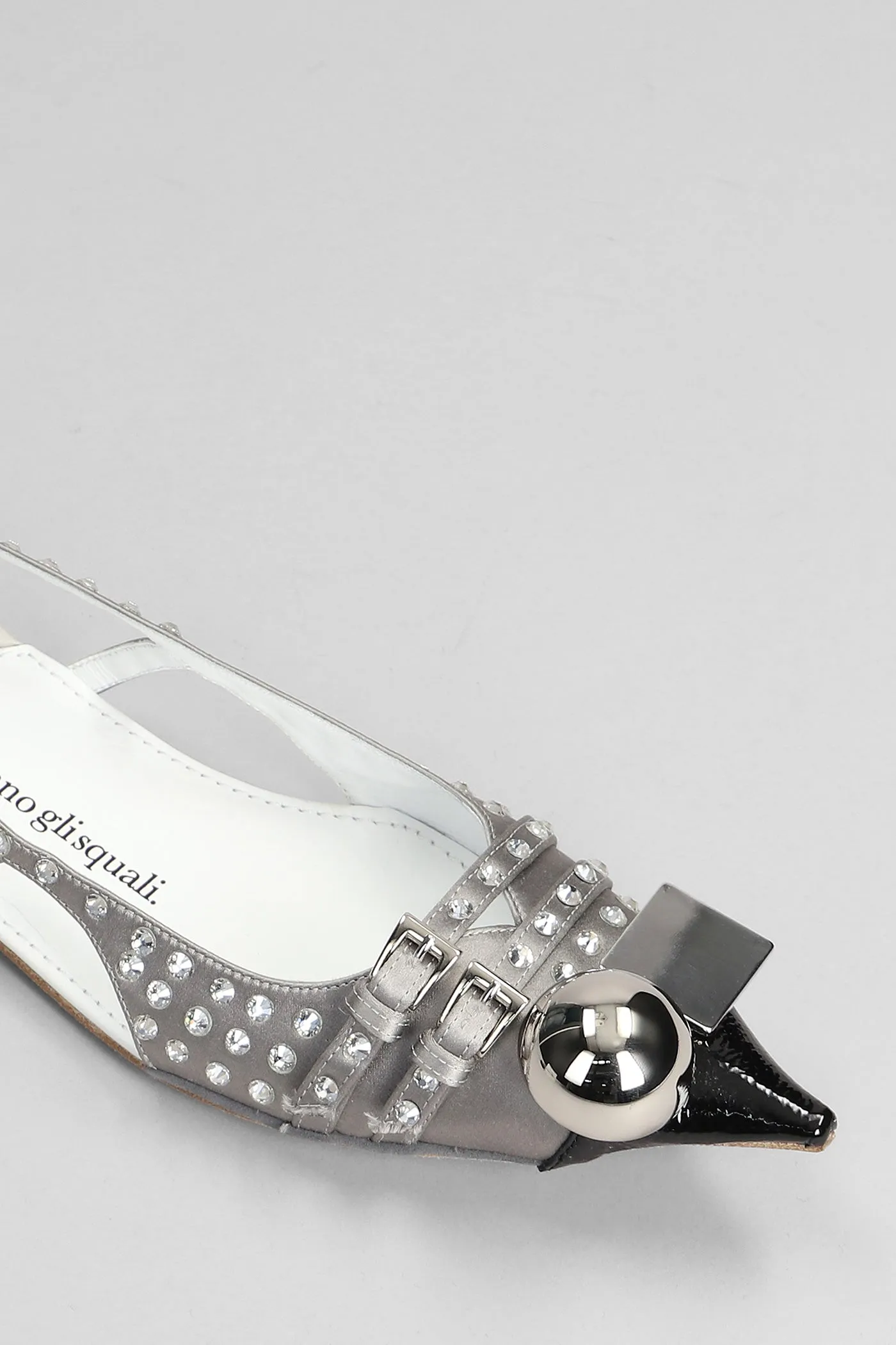 Ballet flats in grey satin