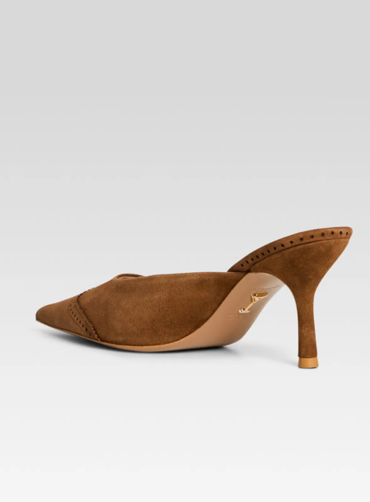 Daphne Mule