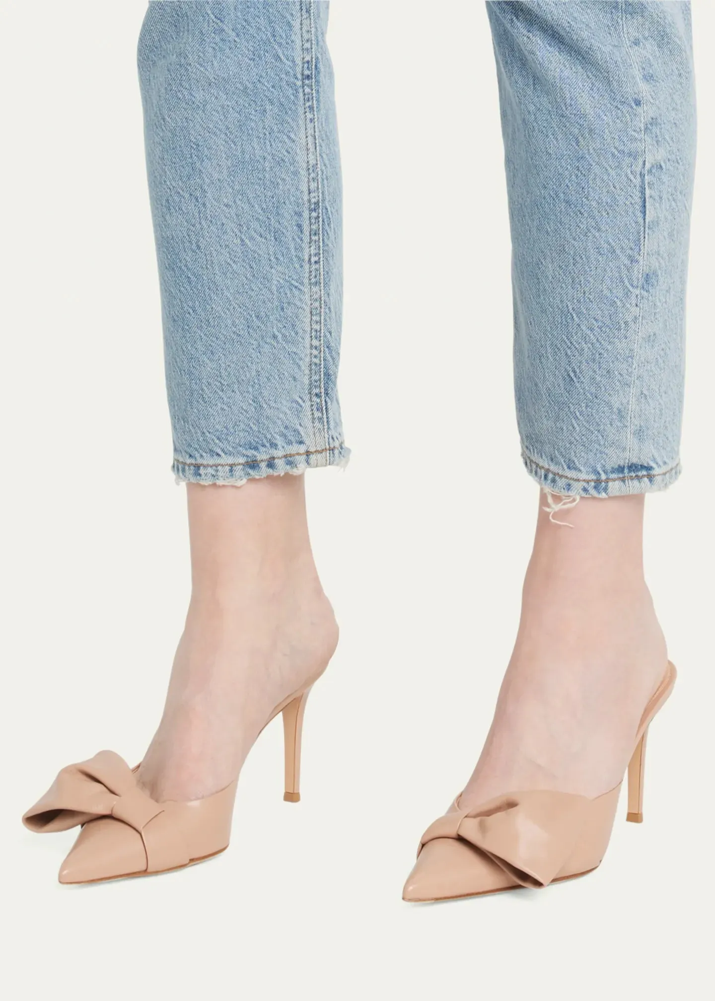 GIANVITO ROSSI
Leather Bow Stiletto Mule Pumps