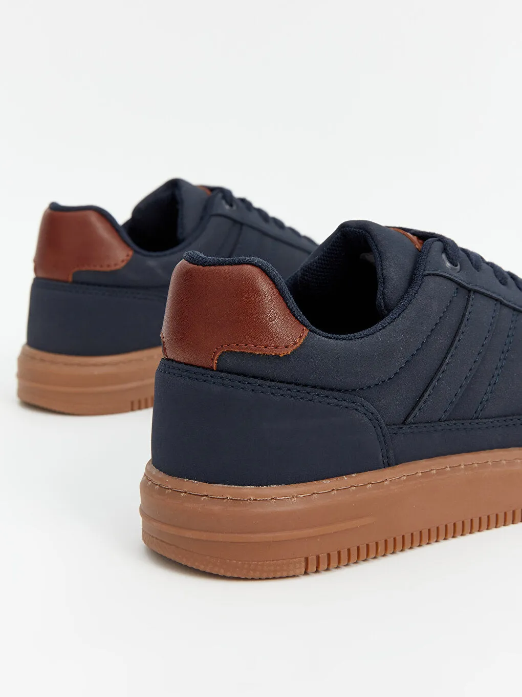Lace-up Men's Sports Shoes