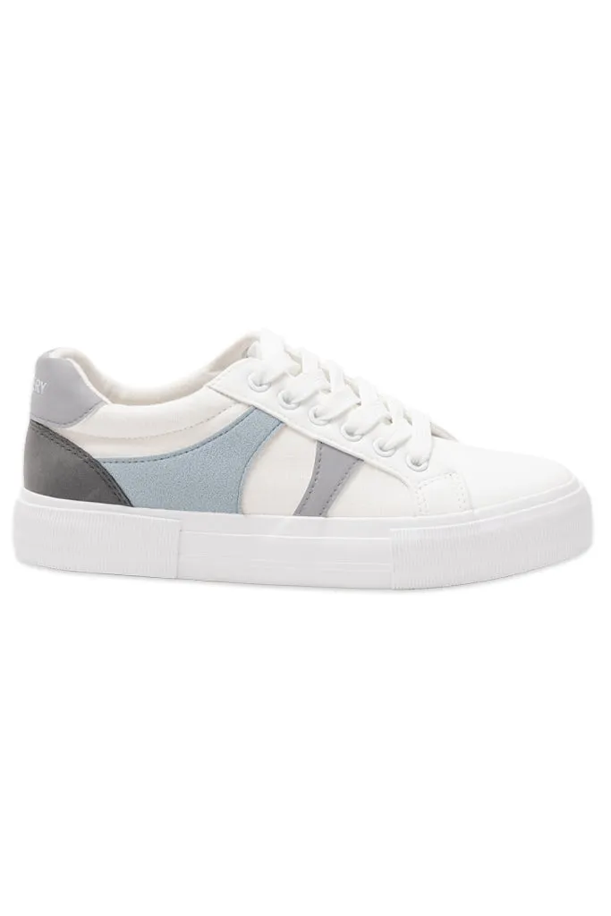 Lace Up Sneaker _ 151002 _ Off White