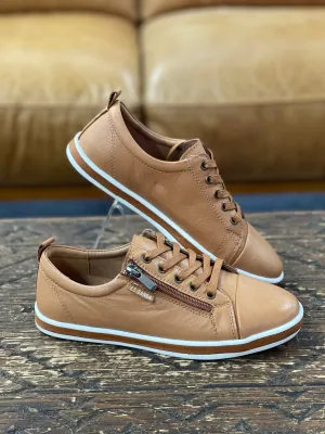 Le Sansa Iskon Tan Sneaker