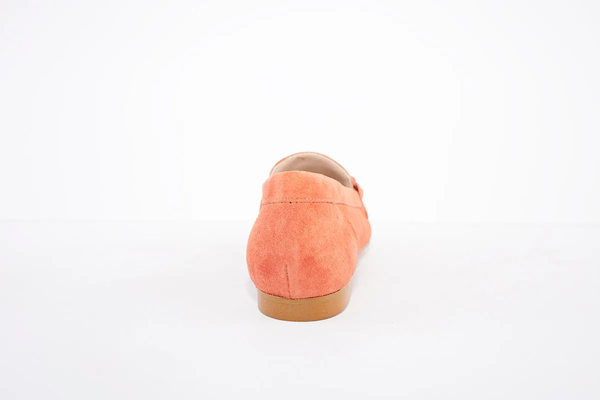 MARIA JAEN - 4015 FASHION LOAFER WITH CHAIN DETAIL - ORANGE SUEDE