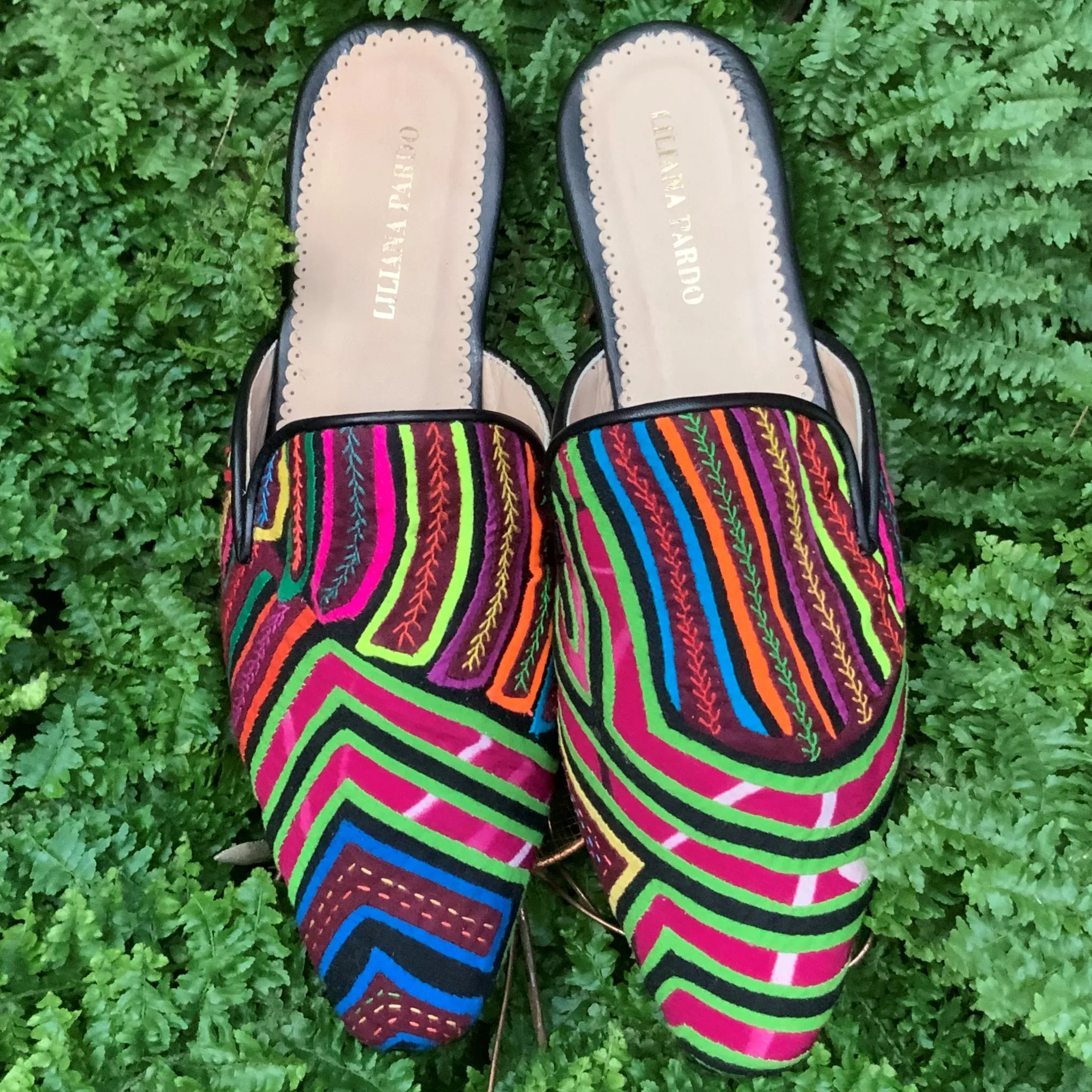 Mola Mules | Black Multicolor