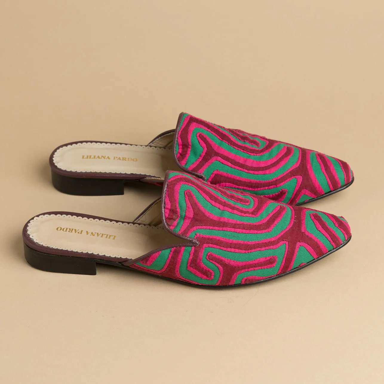Mola Mules | Wine & Green
