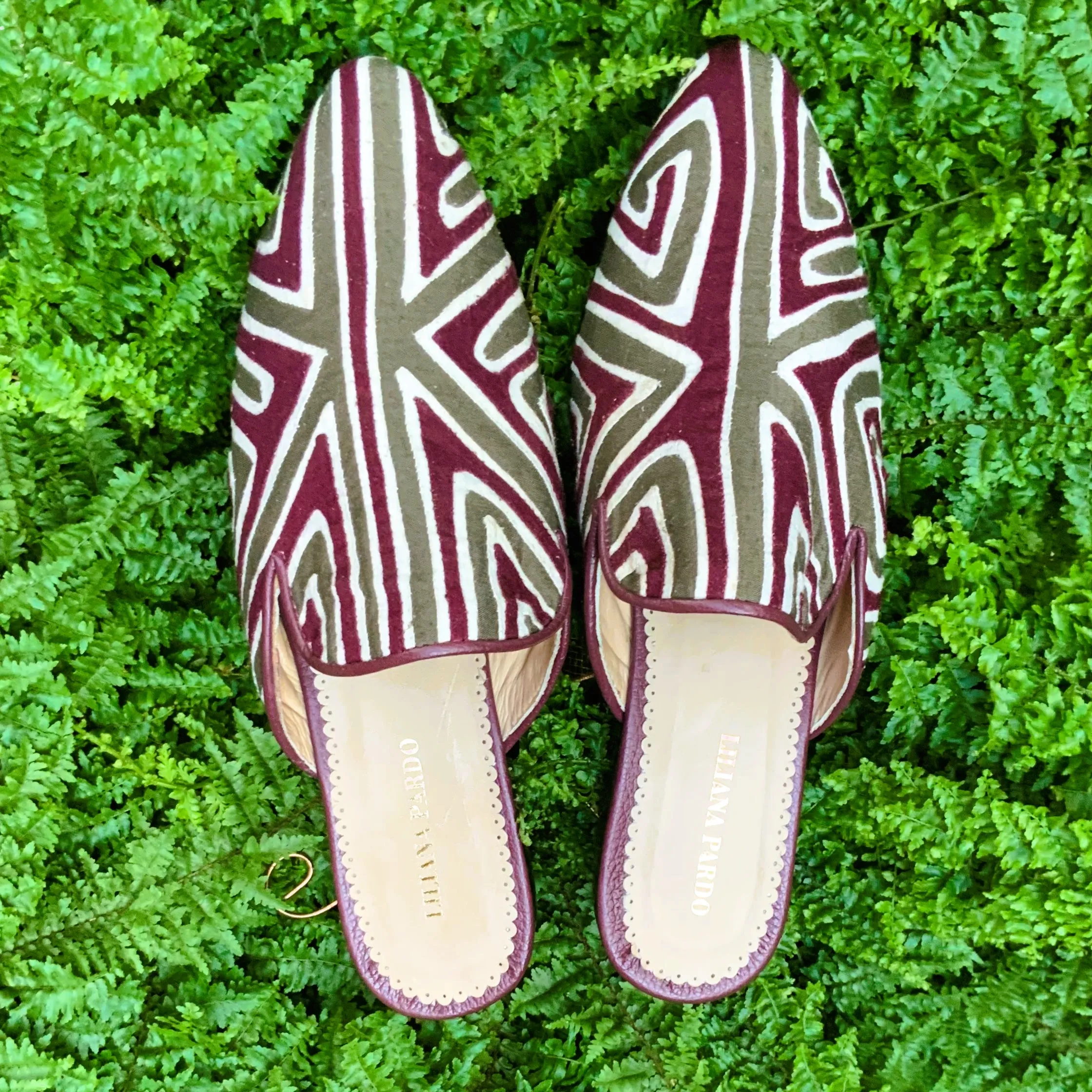 Mola Mules | Wine Siena & White