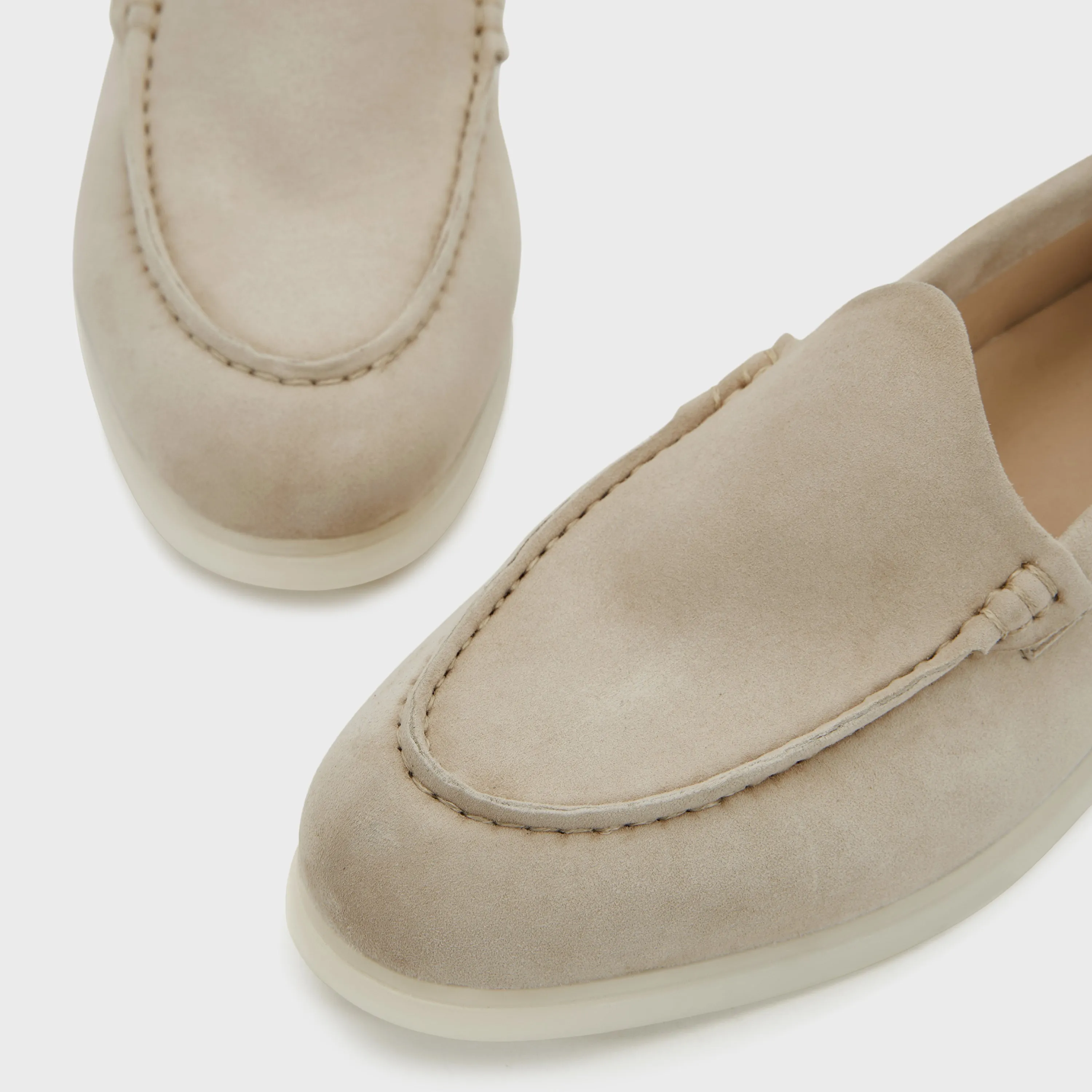 Nagra Loafer | Sand Suede