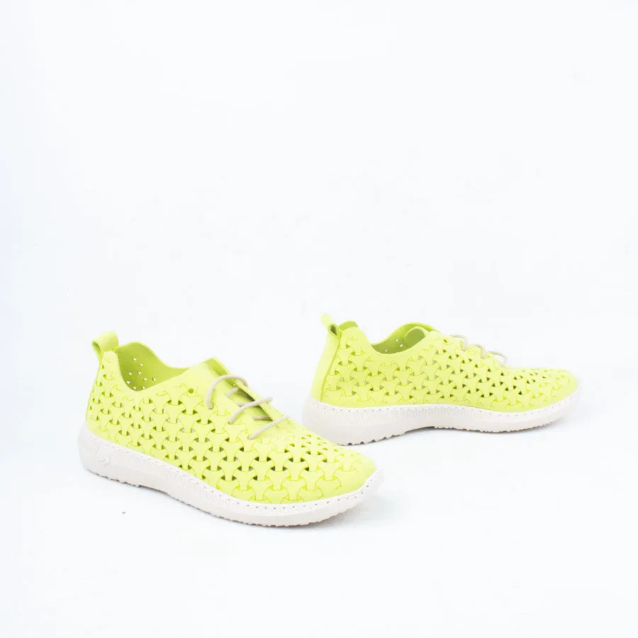 Paloma Sneaker