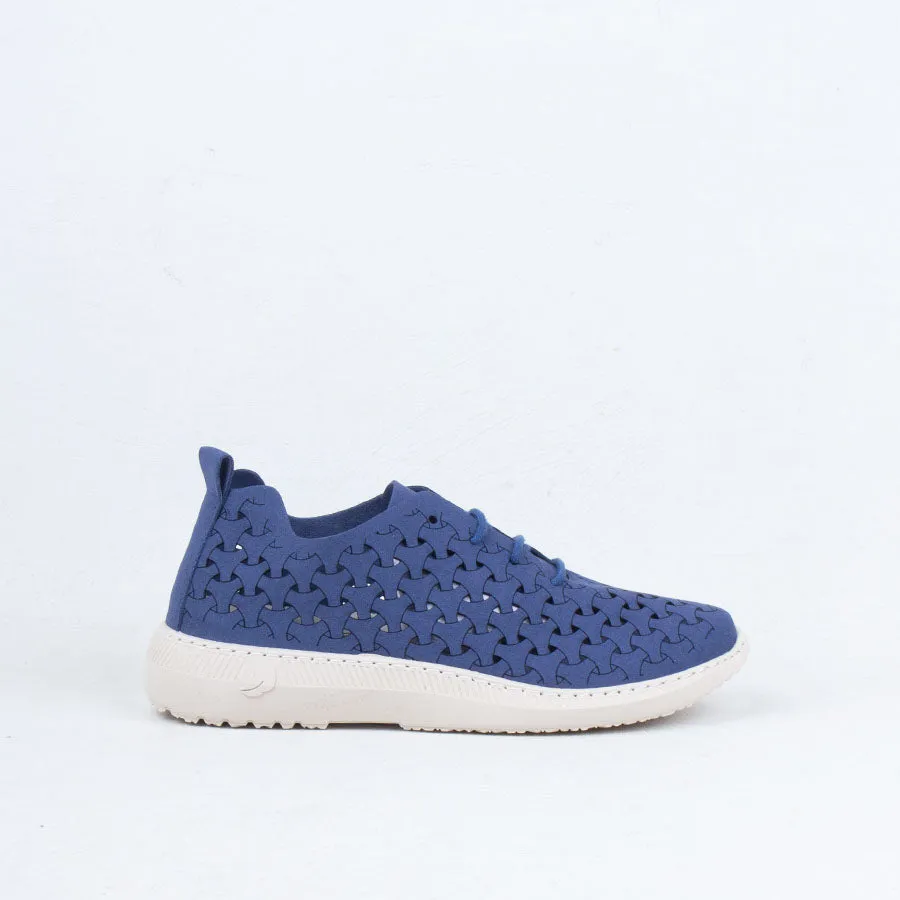 Paloma Sneaker