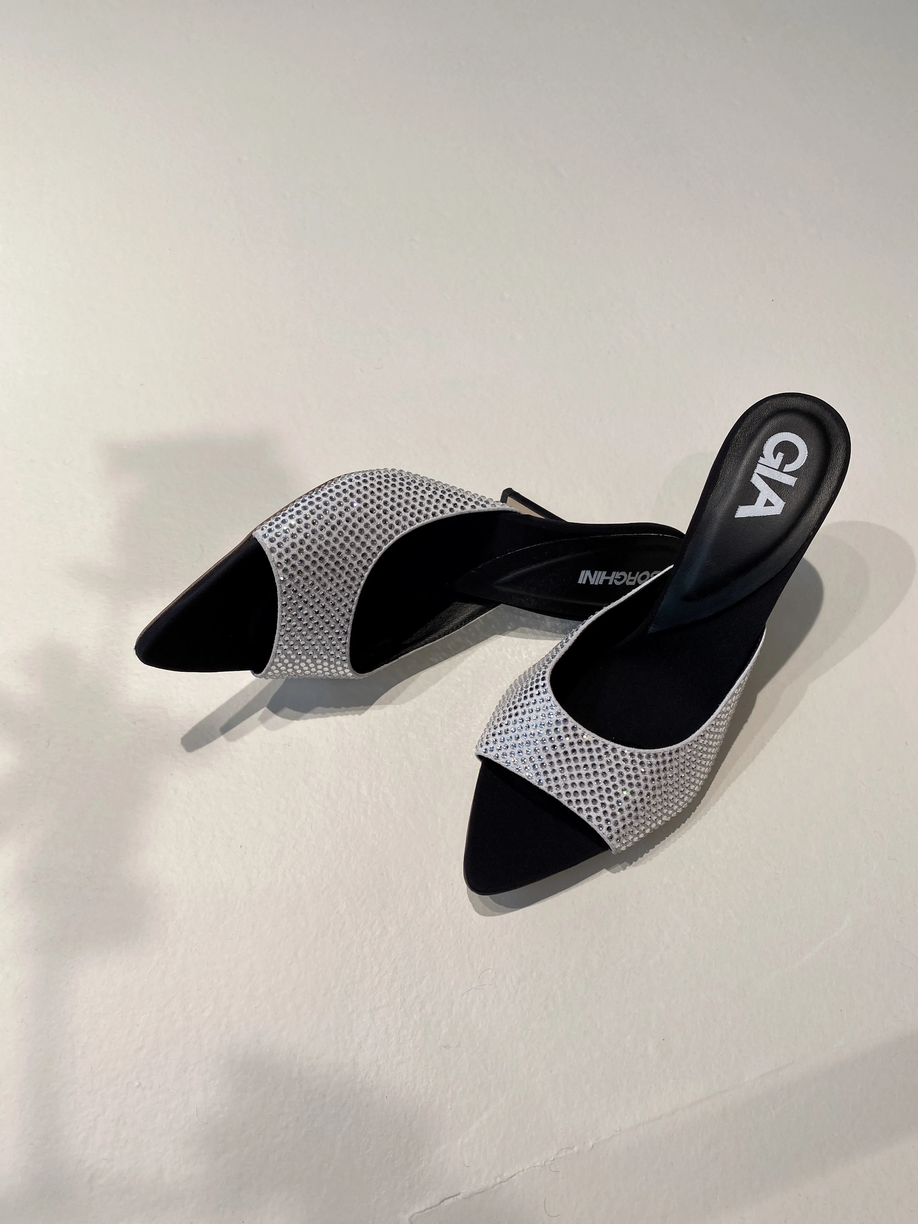 Perni 04, Silver/Black Uni Strass, Pointe Toe Mule