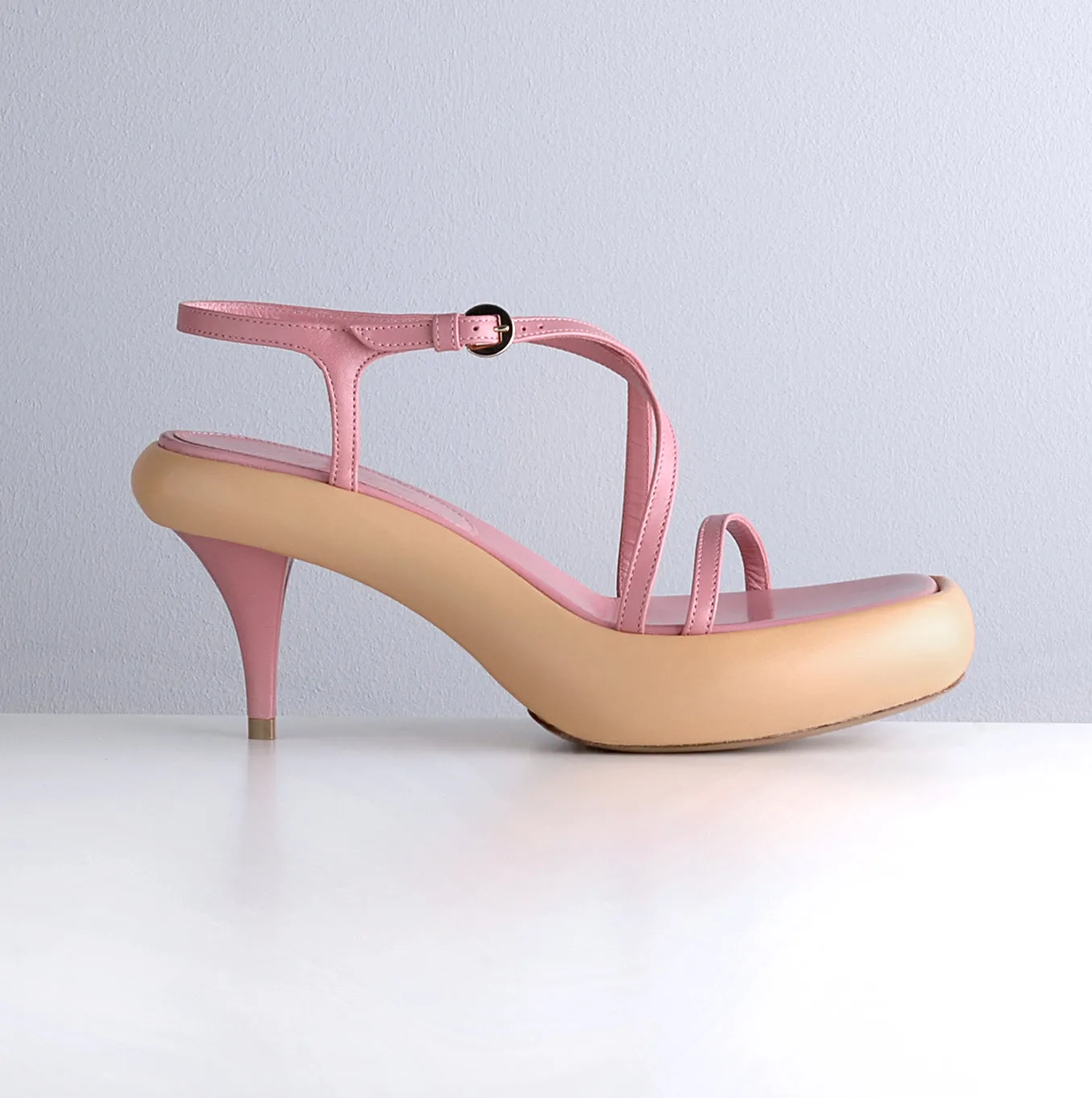 SANDAL