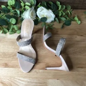 Schutz  Beatriz Leather Open Toe Casual Mule Sandals