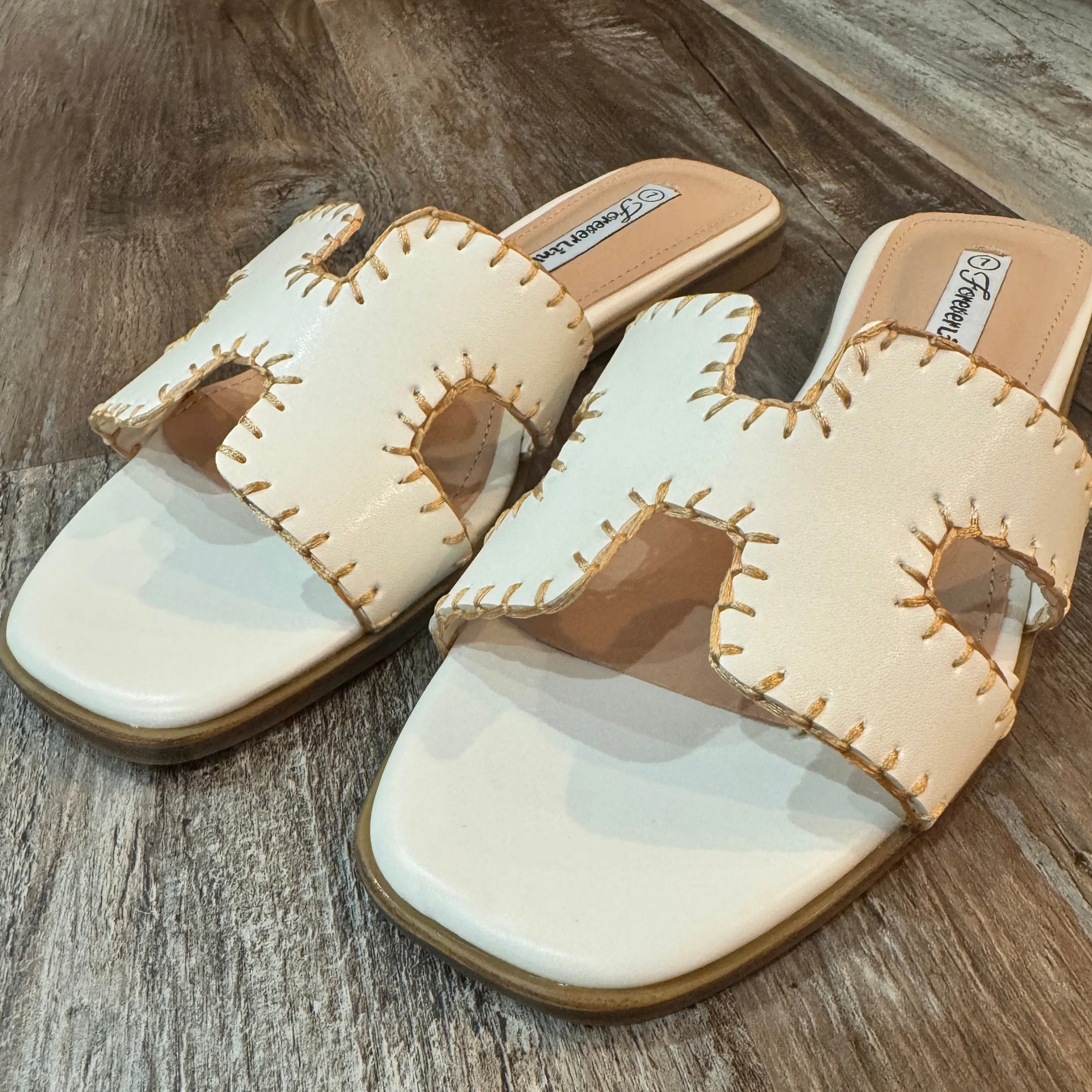 Square-Toe Sandal [White]