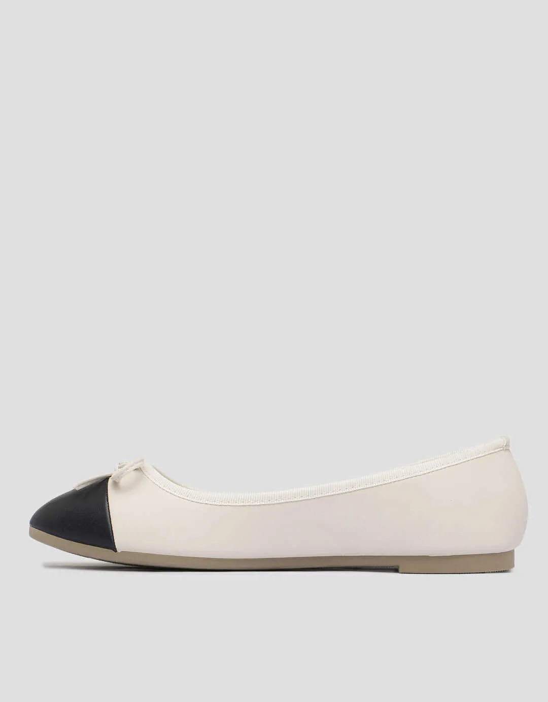 St. Yvve Sepatu Ballerina Wanita