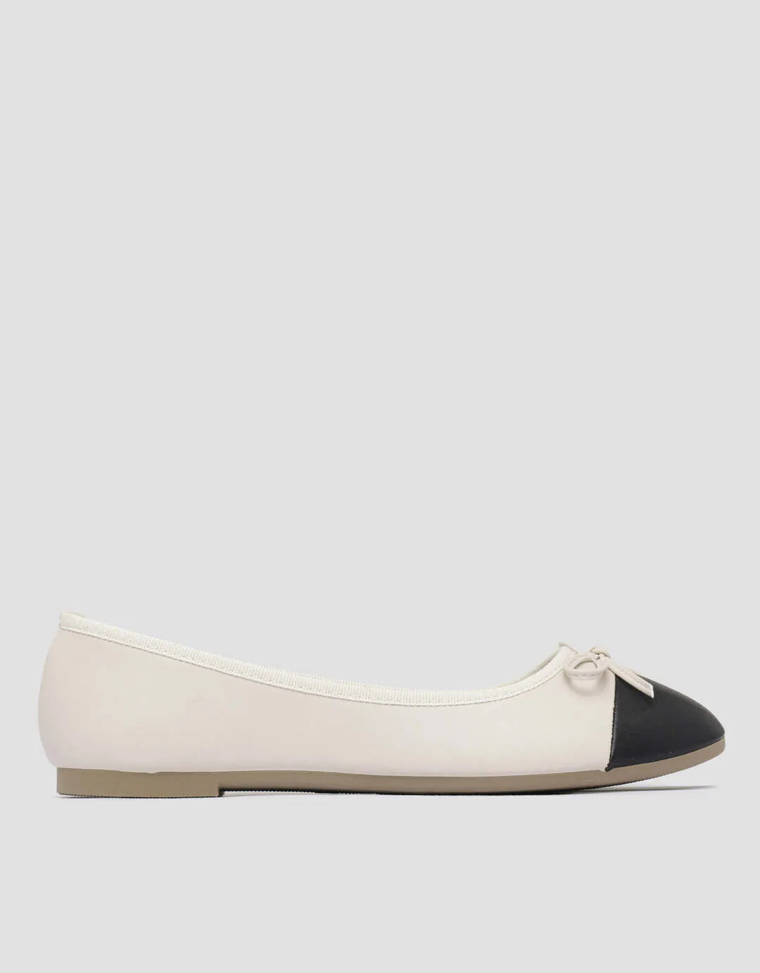 St. Yvve Sepatu Ballerina Wanita