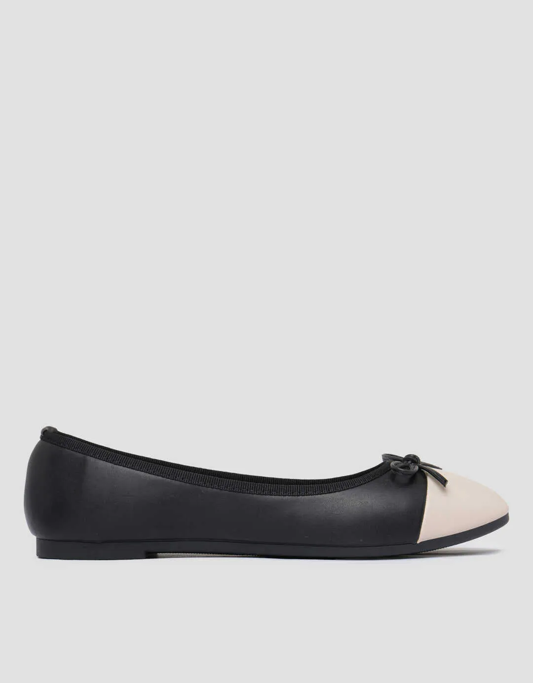 St. Yvve Sepatu Ballerina Wanita