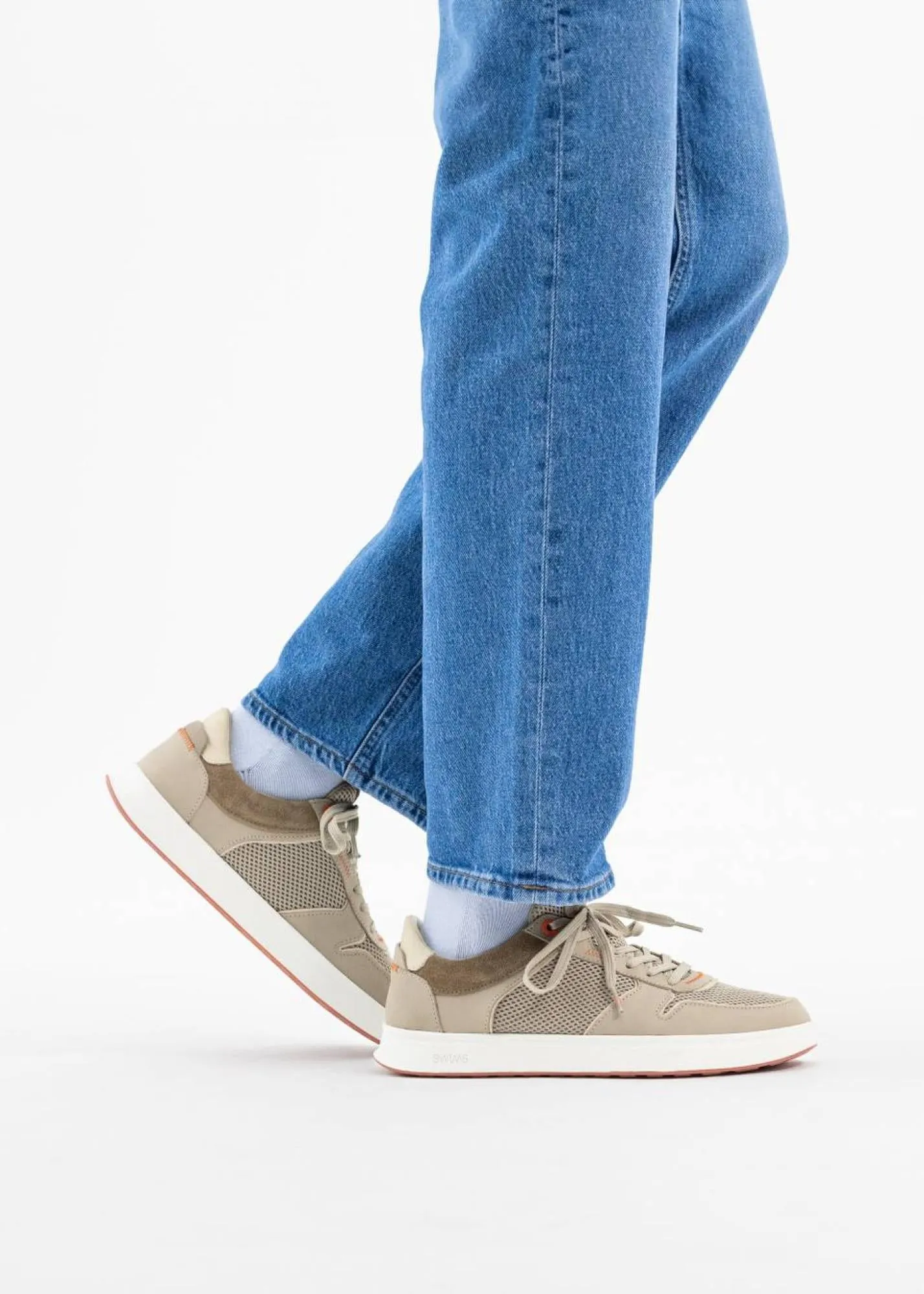 Strada Sneaker