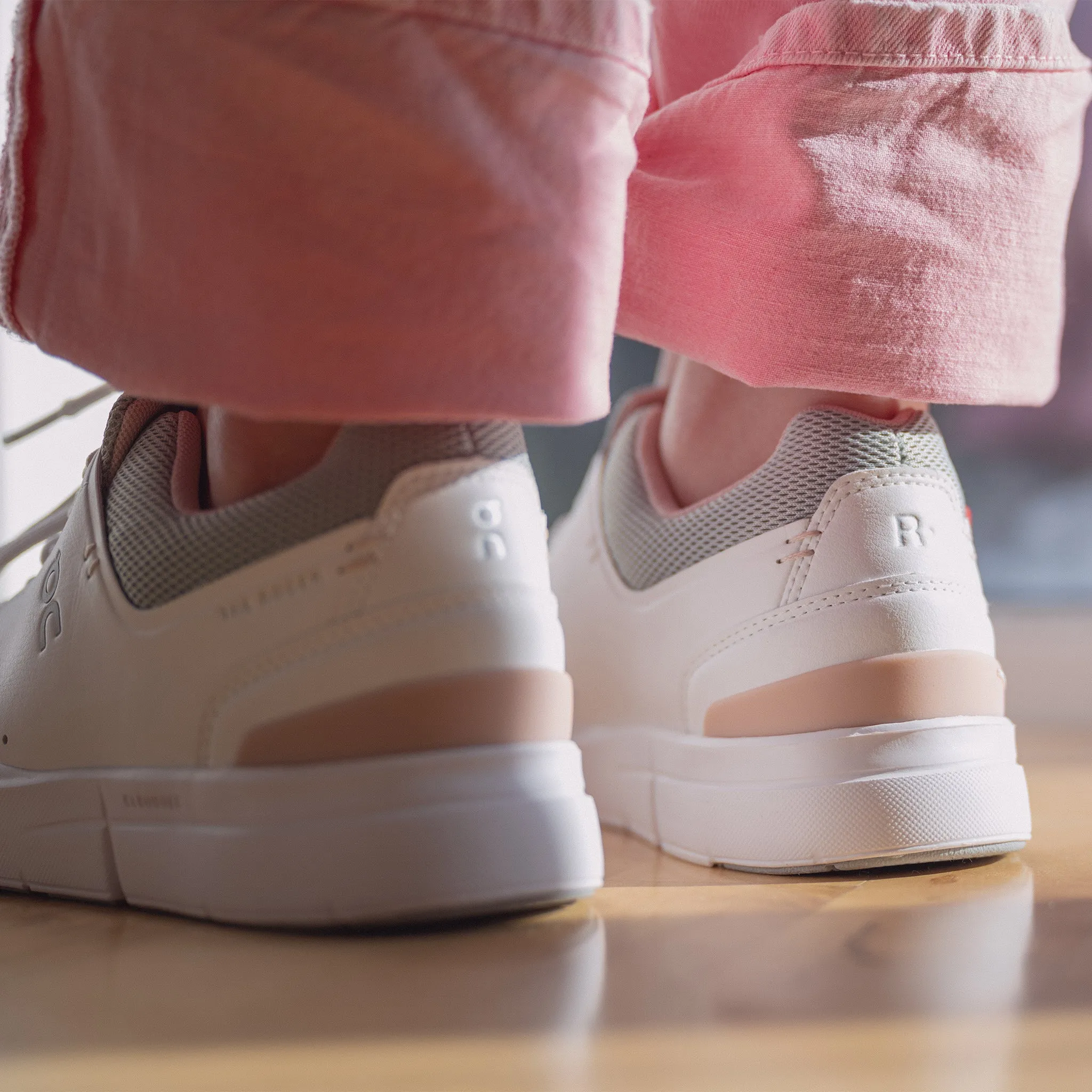 W-ROGER ADVANTAGE - WHITE - SYNTHETIC